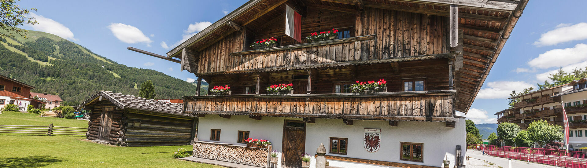 Ein Rundgang im Heimatmuseum Sixenhof gibt Einblick in das frühere Leben auf einem typischen Tiroler Bauernhof.}