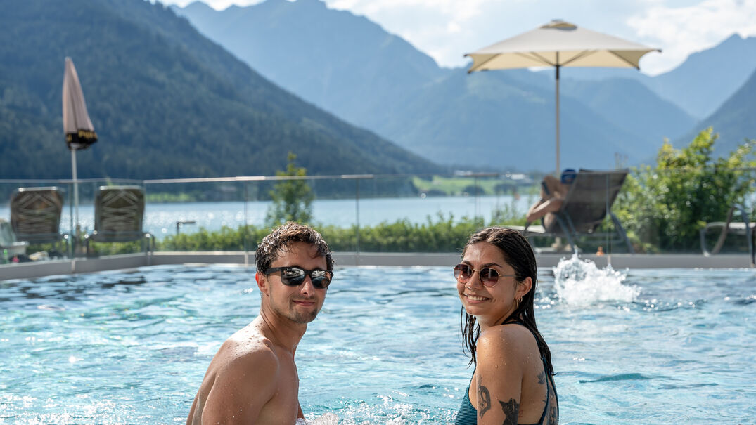 Panorama-BAD im Atoll Achensee Abtauchen und Abschalten im Panorama-BAD in Maurach am Achensee.