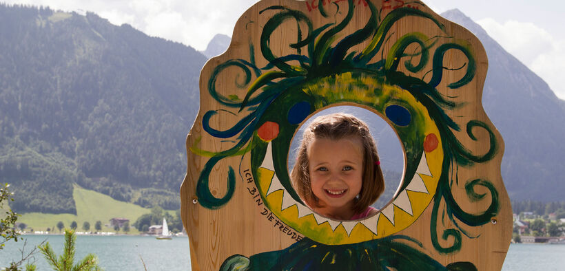 Der Wusel-Seeweg am Ufer des Achensees zwischen Maurach und Achenkirch ist ein Outdoor-Paradies für Kinder.