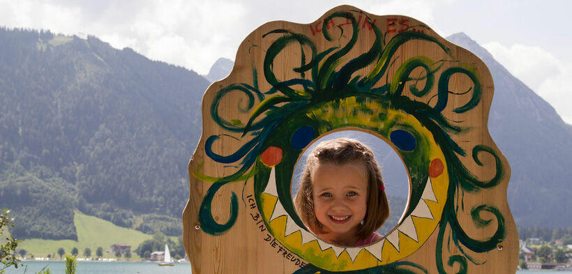 The Wusel Lake Trail along the lakeshore of Lake Achensee between Maurach and Achenkirch is a fantastic outdoor adventure playground for children.