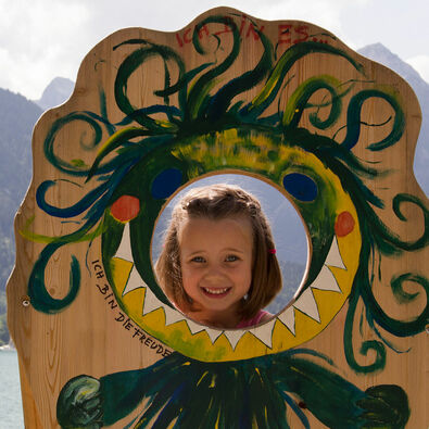 Der Wusel-Seeweg am Ufer des Achensees zwischen Maurach und Achenkirch ist ein Outdoor-Paradies für Kinder.