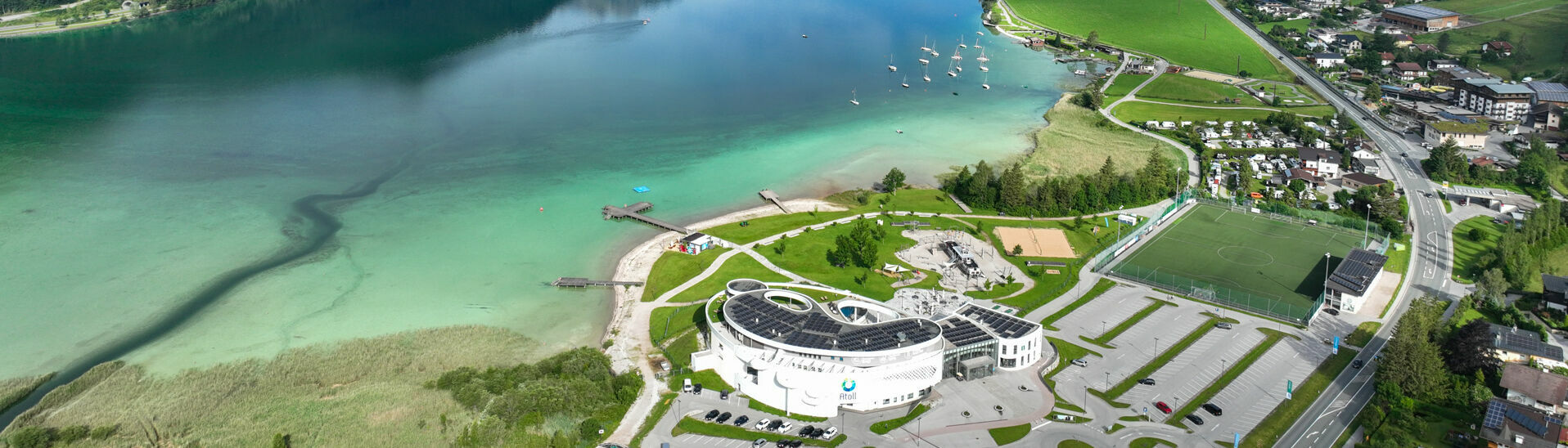 Das Atoll in Maurach am Achensee Das Atoll Achensee in Maurach ist ein Freizeitparadies zu jeder Jahreszeit.}