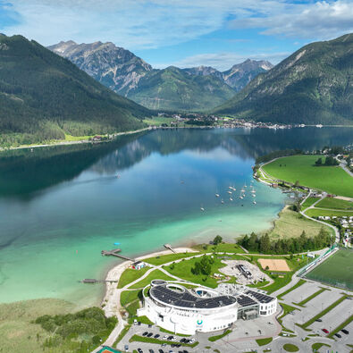 Das Atoll Achensee in Maurach ist ein Freizeitparadies zu jeder Jahreszeit.