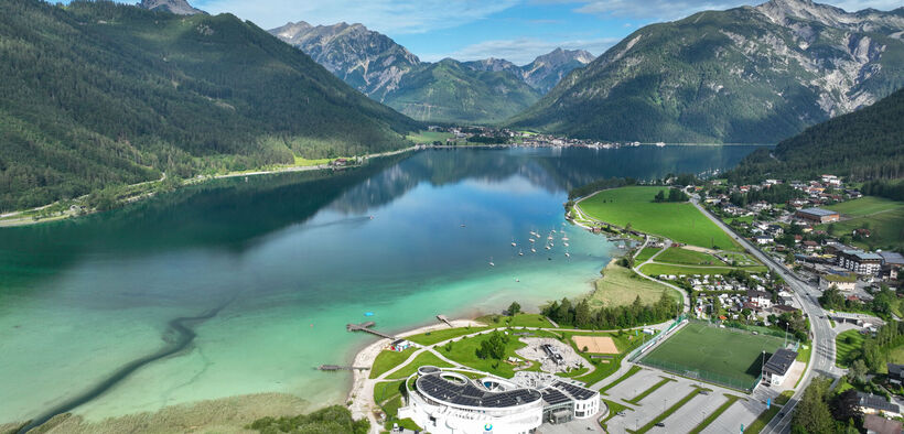 The Atoll Achensee is a popular recreational facility in every season.