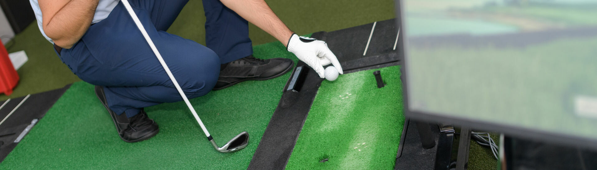 Golfsimulatoren am Achensee Golfbegeisterte können am Achensee ganzjährig und bei jedem Wetter mithilfe von Golfsimulatoren ihrem Lieblingssport nachgehen.}