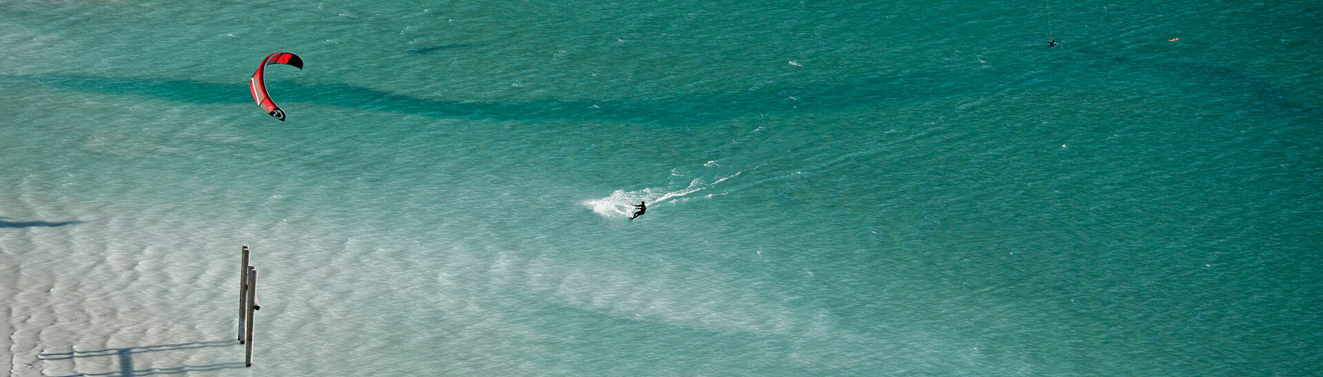 Kitesurfen am Achensee Die Wassersportart Kitesurfen am Achensee actionreich erleben.}