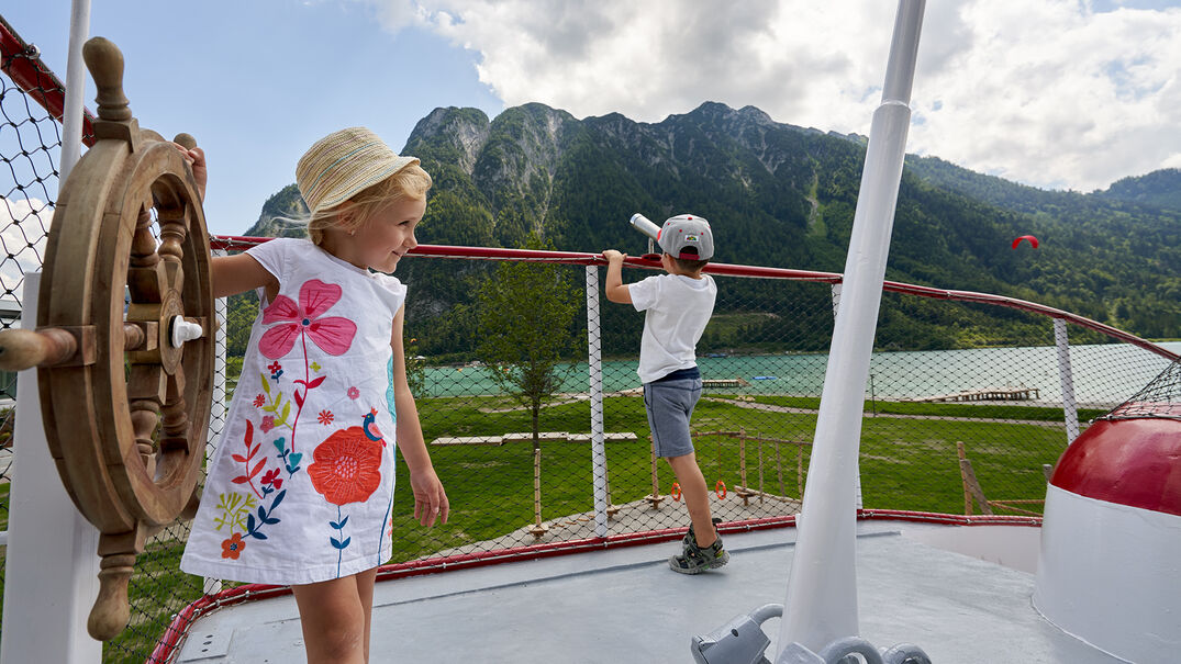 FAMILY Eldorado beim Atoll Achensee Im FAMILY Eldorado beim Atoll Achensee können sich Kinder im Sommer austoben.