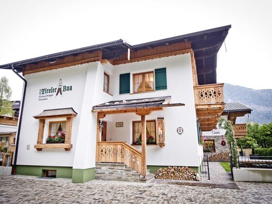 Appartements & Chalet zum Tiroler Bua & Madl