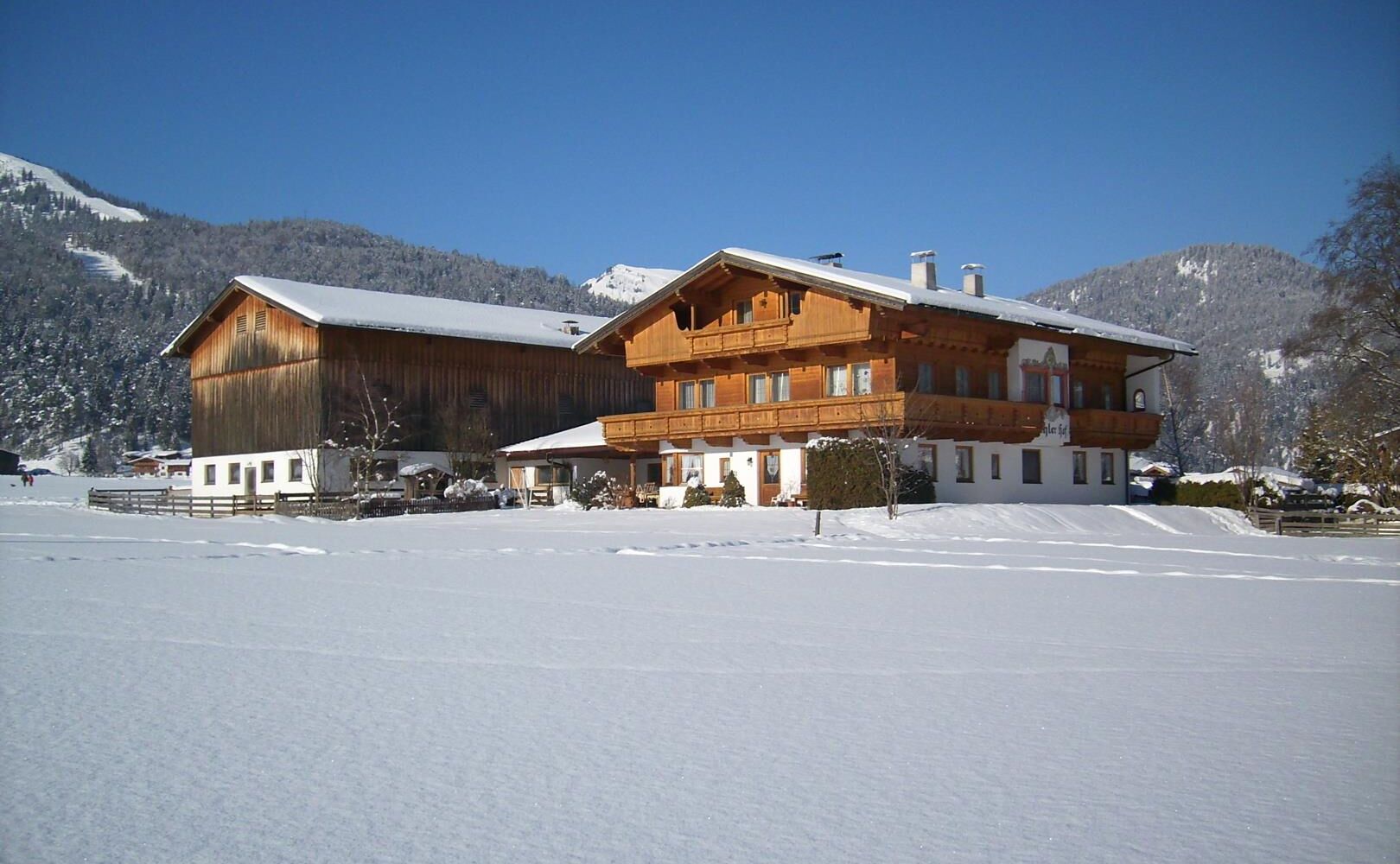 Tischlerhof-Suedseite-Winter.jpg